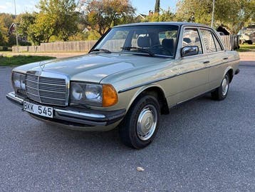 Mercedes-Benz - 200 - NO RESERVE - 1985
