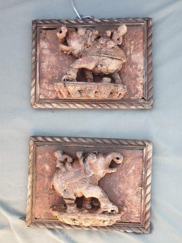 Een paar panelen met olifanten - Hout - India - 15e-16e eeuw