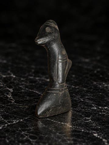 Taíno-cultuur 10e tot 15e eeuw n.Chr. Steen, serpentijn Zemi