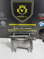 Renault Trafic bj.2018 versnellingsbak steun art.112228151R, Gebruikt, Renault