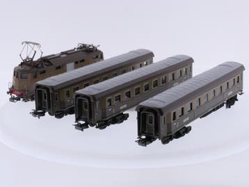 Schaal H0 Märklin 3035 en 4036 trein set elektische locom.., Wisselstroom, Gebruikt, Locomotief, Ophalen of Verzenden
