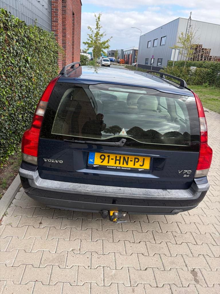 Volvo V70 2.4 170PK AUT 2001 Blauw, foto 3