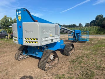Genie S45 Rups/trax hoogwerker