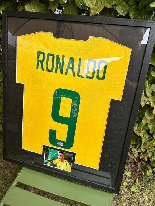 Brazil hand signed Beckett COA - Ronaldo - 2002 - T-shirt, Verzamelen, Overige Verzamelen