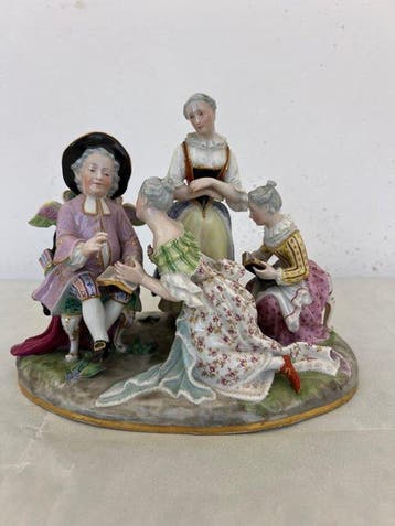 Royal Vienna - Beeldje - Cupido scopre il suo segreto. -