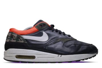 Nike Air Max 1 Friendly Football Pack Dark Army • 44.5, Kleding | Heren, Schoenen, Ophalen of Verzenden, Nieuw, Nike, Sneakers of Gympen