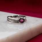 Witgouden damesring met roze spinel, 18 tot 19, Gebruikt, Overige kleuren, Ophalen of Verzenden