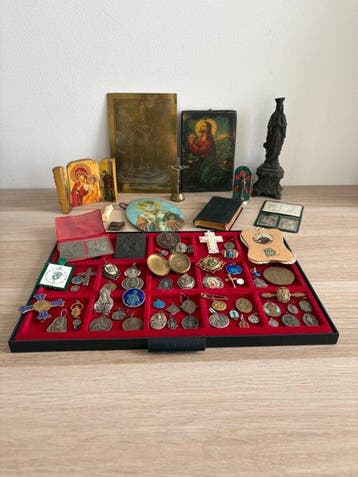 Belangrijk lot van 67 katholieke en orthodoxe religieuze