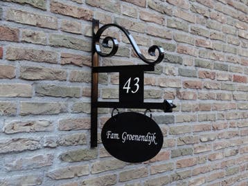 Uithangborden en naamborden, handgeschilderd bij de voordeur, Tuin en Terras, Verzenden, Nieuw