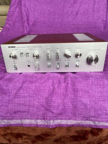 Yamaha - ca. 1000 Solid state geïntegreerde versterker, Nieuw