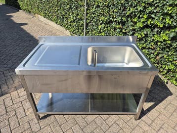 rvs spoeltafel werktafel in veiling verkoop slagerij, Gebruikt, RVS Meubilair