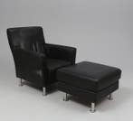 Fauteuil (2) - Leder, Metaal - Een fauteuil met