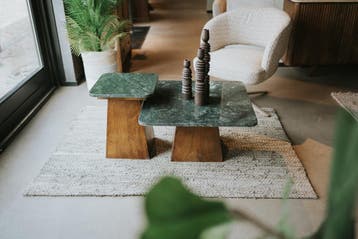 Marmer, travertijn & houten salontafel sets | Japandi design, Nieuw, Japandi en vintage