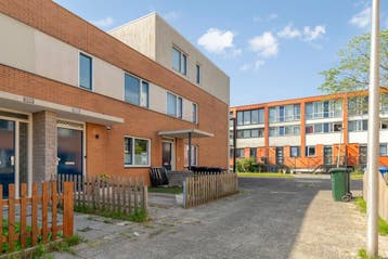 Te huur: Huis Digna Johannaweg in Hoogvliet Rotterdam, Hoogvliet Rotterdam, Zuid-Holland