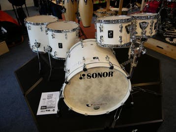 SUMMERSALE Shellset Sonor SQ1 Pure White/ Gratis DRUMPODIUM, Ophalen, Nieuw