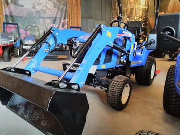 Iseki TXGS 24 Hydrostaat 24 PK Compact trekker met voorlader, Zakelijke goederen, Overige merken, Tot 2500, Nieuw, Ophalen of Verzenden