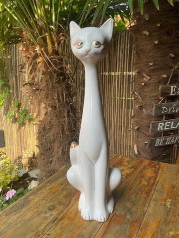 Beeld, Gestileerde kat in Hollywood Regency Style 1970 - 52