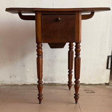Middentafel - Hout, Mahonie