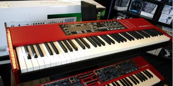 Nord Electro 3 HP met gewogen (piano) toetsen perfecte staat, Ophalen of Verzenden, Zo goed als nieuw