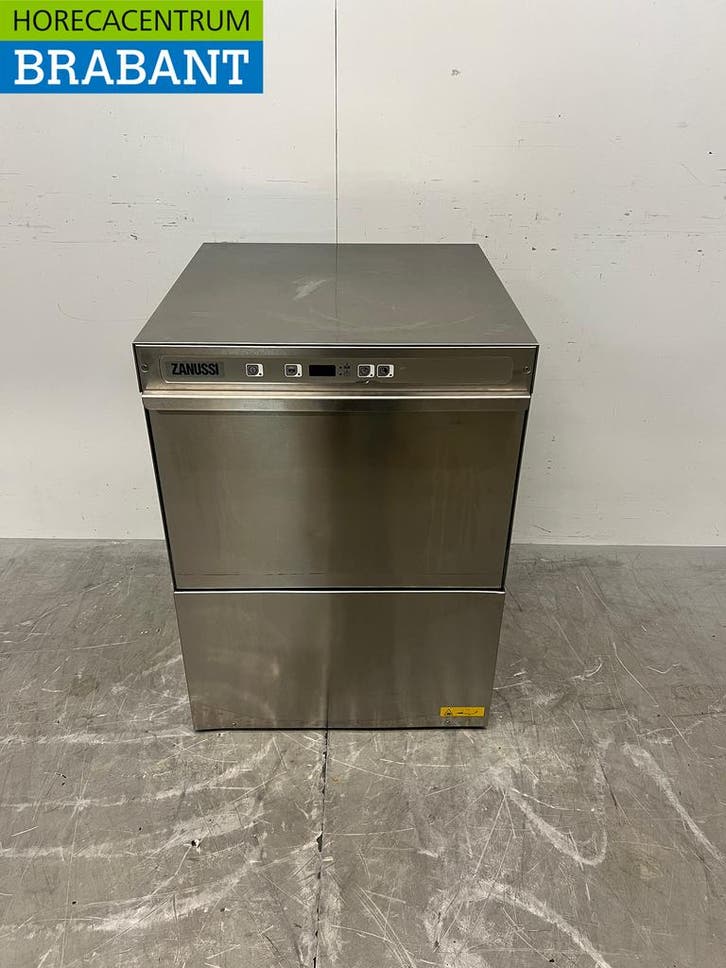 RVS Zanussi Vaatwasser 230V Horeca, Zakelijke goederen, Horeca | Keukenapparatuur, Gebruikt, Ophalen of Verzenden