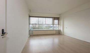Te Huur 3 Kamer Appartement Jan Dammassestraat In Rotterdam, Huizen en Kamers, Huizen te huur, Rotterdam, Direct bij eigenaar