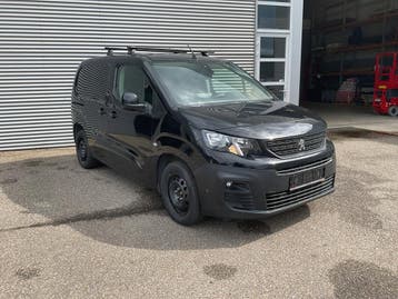 Peugeot Partner 1.2 BENZINE Aut. 110 pk Stoelverw./ Carplay/, Automaat, Stof, Gebruikt, Overige brandstoffen