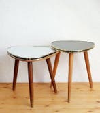 Bijzettafel - Hout, Twee plantentafeltjes - formica, metaal,