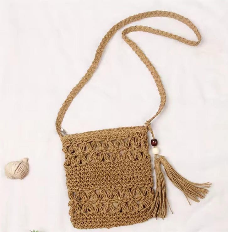 Leuke zomers rieten cross body tasje in DONKER BEIGE kleur, Sieraden, Tassen en Uiterlijk, Tassen | Schoudertassen