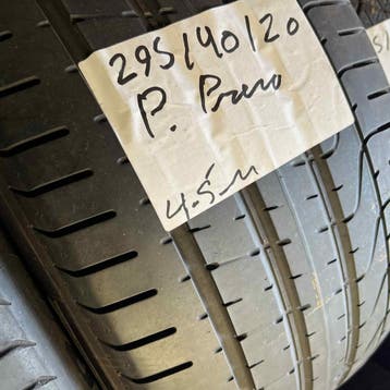 2 x Pirelli PZero 295-40-20 Zomerbanden 4,5mm, Auto-onderdelen, Banden en Velgen, Gebruikt, 295 mm, Ophalen of Verzenden, Band(en)
