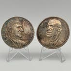 Frankrijk. Lote de 2 medallas de plata Charles de Gaulle