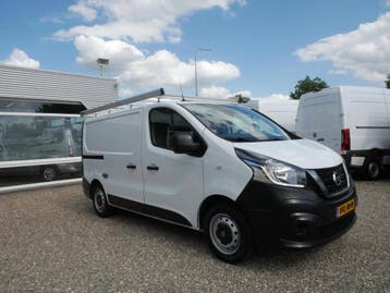 Nissan NV300 L1H1 | Financial Lease voor 227 p/mnd, Stof, Gebruikt, Euro 6, Overige carrosserieën
