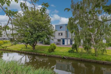Te huur: Huis Lange Sloot in Velserbroek, Noord-Holland, Velserbroek