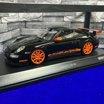 Minichamps 1:18 - Modelauto - Minichamps 1:18 Porsche 911, Nieuw