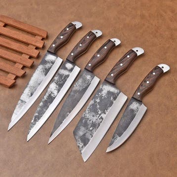 Keukenmes - Chefs knife - wengehout en gehamerd staal -