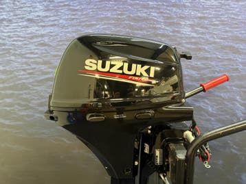 Suzuki 20 pk buitenboordmotor | Top staat | Afstandsbedienin, 10 tot 30 pk, Viertaktmotor, Ophalen of Verzenden, Zo goed als nieuw
