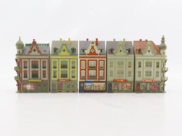 Faller H0 - B-925 - Modeltreingebouwen (1) - 4 gebouwen aan, Hobby en Vrije tijd, Modeltreinen | H0, Nieuw