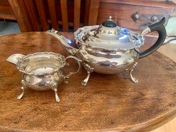 Theeservies (2) - .925 zilver - Theepot en roomkan, Antiek en Kunst