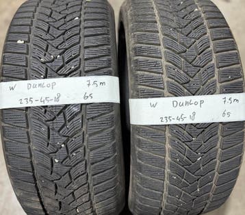 2x 235-45-18 Dunlop Winter 2x 7.5mm €65 Per Band 235 45 18, Auto-onderdelen, Banden en Velgen, Ophalen, 18 inch, Gebruikt, Winterbanden