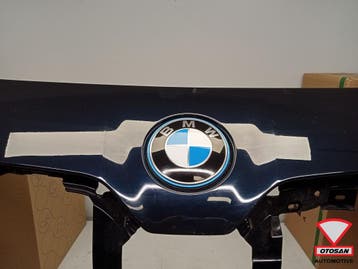 BMW 7 Serie G70 M Pakket Voorbumper Bumper 6xPDC Origineel!, Ophalen, Gebruikt, BMW, Bumper