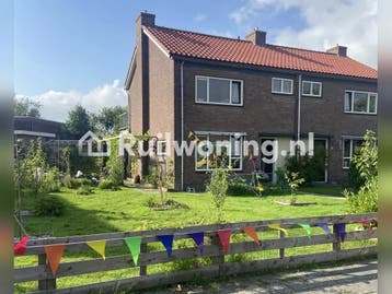 Hoekwoning met tuin bij Leeuwarden - gezocht Harderwijk e.o., Friesland