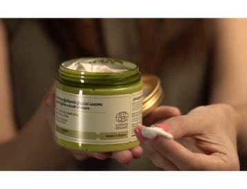 EcoCert Zachte gezicht crème scrub met olijfolie en avocado, Nieuw