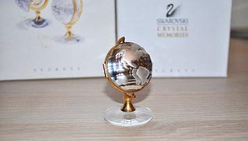 Swarovski - Figuur - Mappamondo Swarovski con orologio -