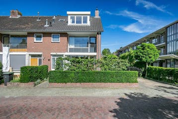 Te huur: Huis Claudiagaarde in Bussum, Noord-Holland, Bussum