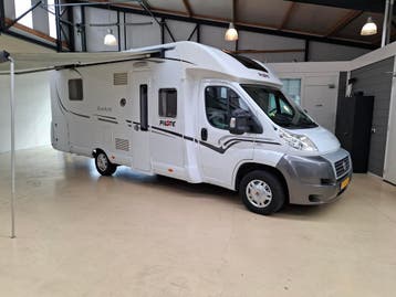 2013 Pilote Adventure P736 130PK Queensbed Hefbed 79000Km, Caravans en Kamperen, Ringverwarming, Fiat, Pilote, 7 tot 8 meter
