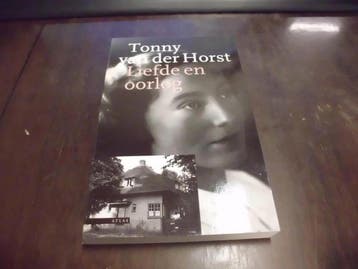 Liefde en oorlog - T. van der Horst 9789025407940, Boeken, Verzenden, Gelezen, T. van der Horst