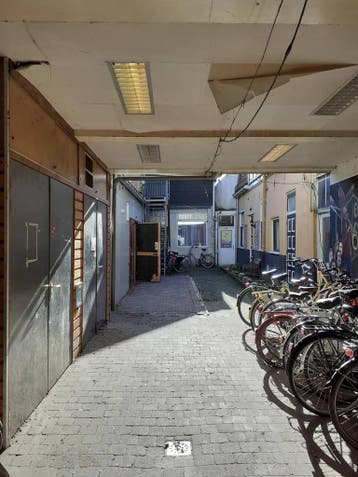 Te huur: Studio Buitenwatersloot in Delft, Delft, Zuid-Holland