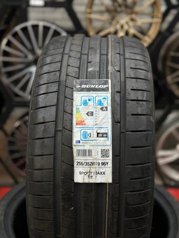 255/35 R19 Dunlop Sport Maxx RT2 | €125 p/st incl. montage, 19 inch, Nieuw, Ophalen of Verzenden, 235 mm