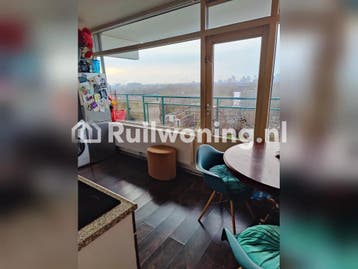 Benedenwoning gezocht ruil voor penthouse in Duivendrecht, Huizen en Kamers