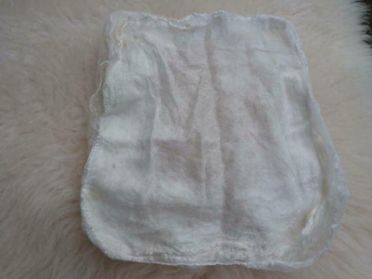 Zijden Hankies/ moerbeizijde/ geverfde zijde, Hobby en Vrije tijd, Spinnewielen en Spinnen, Nieuw, Ophalen of Verzenden
