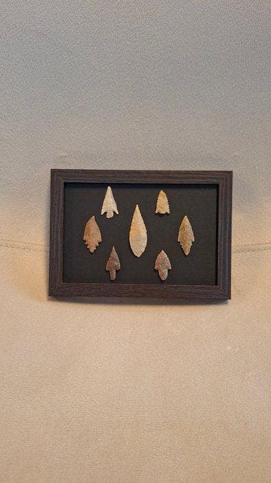 Afrika Steen archeologisch-neolithische pijlpuntkop van, Verzamelen, Mineralen en Fossielen